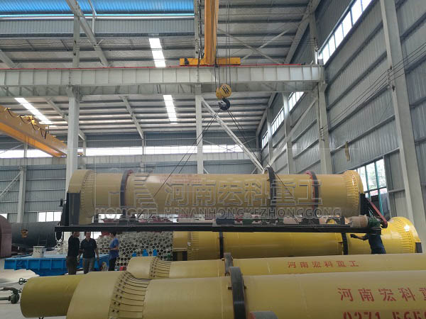 駐馬店西平的客戶，您采購(gòu)的豬糞烘干機(jī)已發(fā)出，請(qǐng)查收